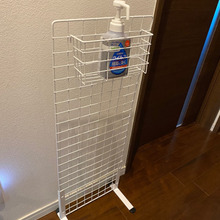 DAISO商品3つで消毒スプレースタンドが出来ました