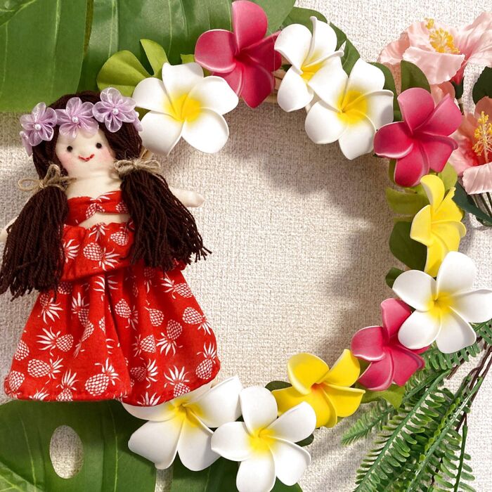 100均アロハ柄ハギレでできる。手作りドールが可愛いハワイアンリース(^○^)