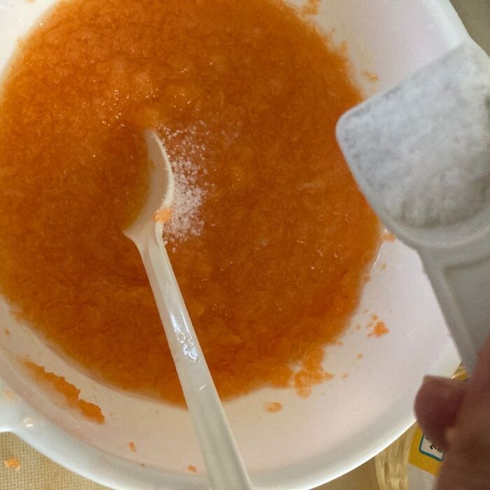 塩を入れてお味見調整♪