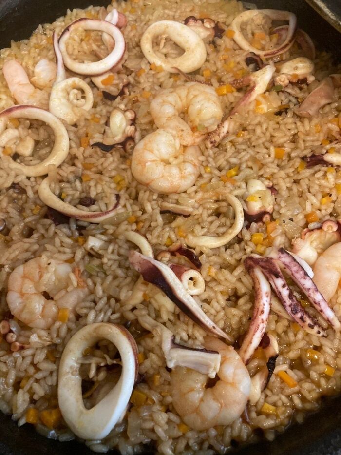 炊き上がり、すごいシーフードカレーの香りです♪