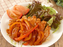 ご飯がモリモリ食べられる!男子が喜ぶ「我が家のポークチャップ」