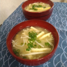 えのき×油揚げの定番味噌汁