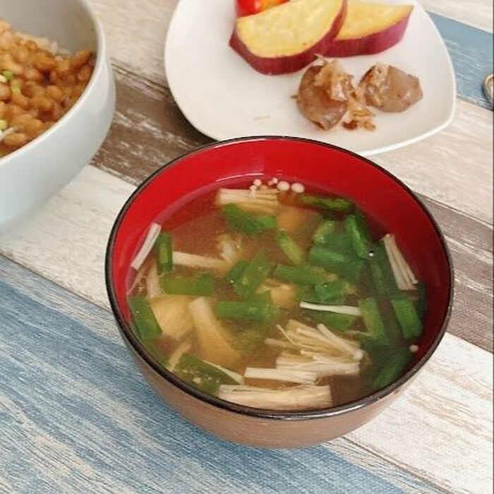 3分でおいしい♡エノキ×ニラ×豆腐のお味噌汁がうんまっっ!
