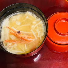 これはイケるぞ!えのきと甘エビの味噌汁