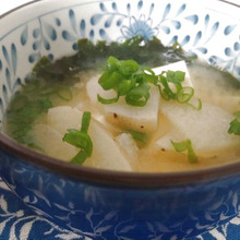 皮ごと長芋のお味噌汁