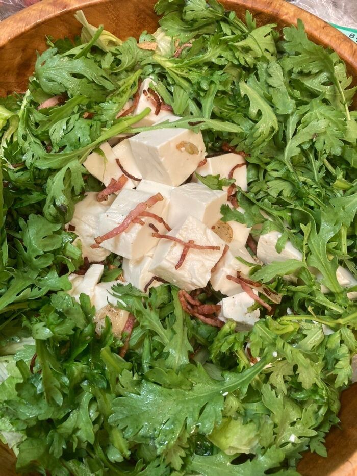 お豆腐も一緒に和えて盛り付けました