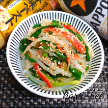 【おうち居酒屋ごはん】レンジで簡単♪ニラもやしとカニカマの節約ナムル