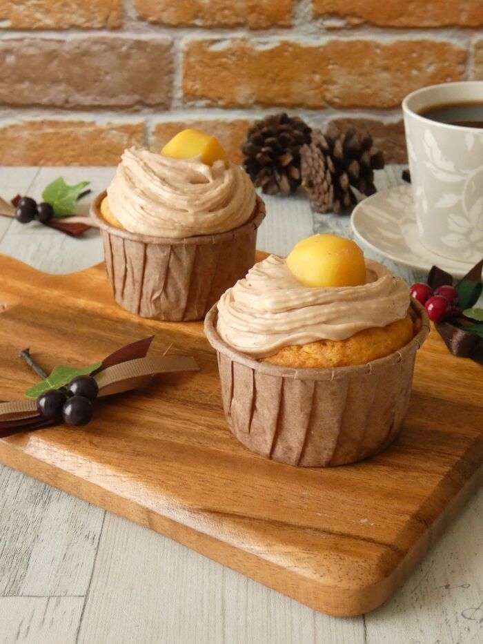 子どもと一緒につくれる「ホケミカップケーキのモンブラン」