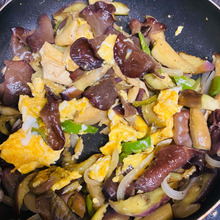 天童市道の駅で見つけた旬のグルメ!生キクラゲでオイスター炒め!