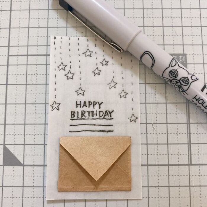 好きなようにメッセージを描いて、カードの出来上がり。