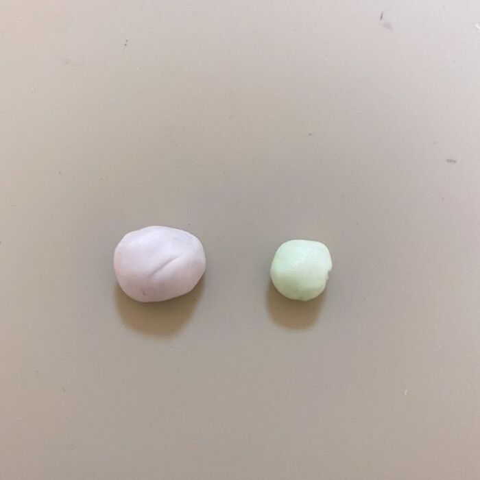花と葉っぱの2色ができました。