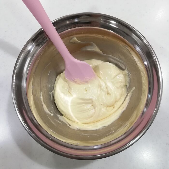 ⑧粉類を加える