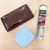 エナメル素材のバッグや財布の汚れの落とし方