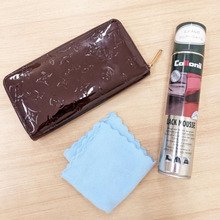 エナメル素材のバッグや財布の汚れの落とし方