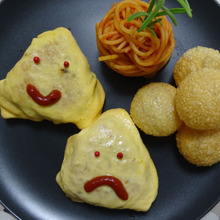 #OnigiriAction「オム握り赤スパ パパド」