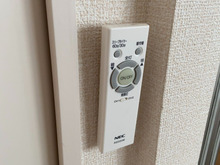 【百均】もう落とさない!細いピンで簡単に壁掛けできるアイデア3つ