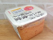 味噌の中にある小さい四角いものって何?正体を調べてみた