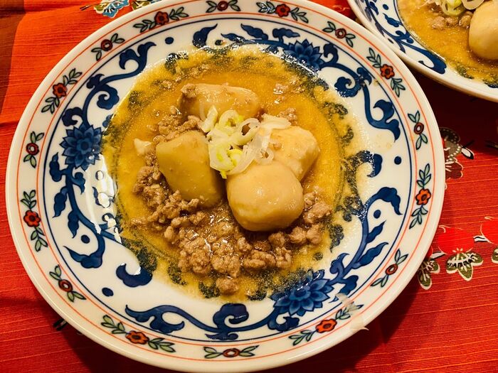 里芋と粗挽き肉でそぼろ煮