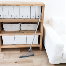 場所要らず!ファイルケースに片付く【優秀ほうき】