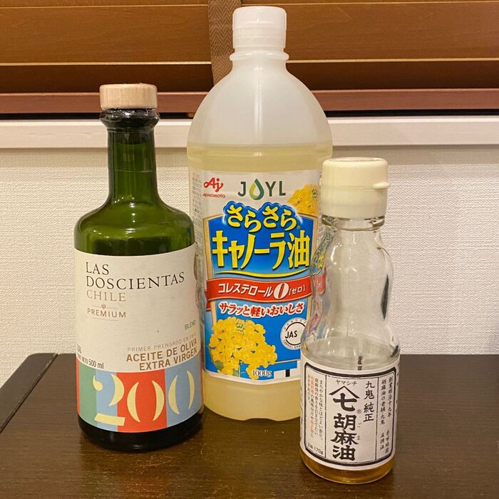 お湯に一緒に入れるのは少量の「油」です。