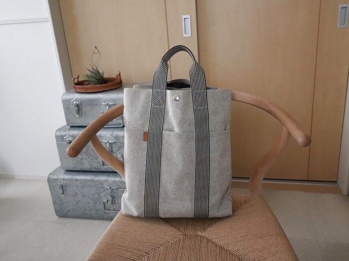 お気に入りの縦型トートに合わせて購入したリュックインバッグ