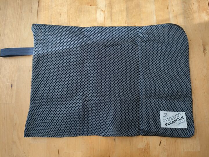 【ダイソー】地味な普通のポーチと見せかけて…家に帰ってからメチャ楽になれる便利グッズだった!