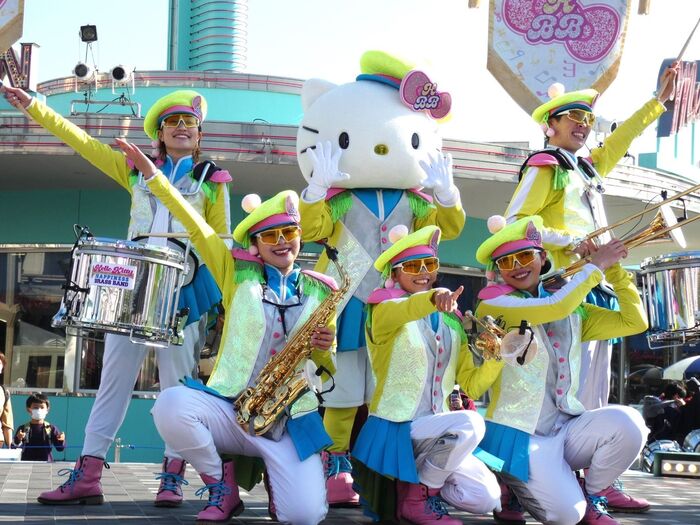 【USJ】めっちゃハッピーになれる!『ハローキティハピネスブラスバンド』