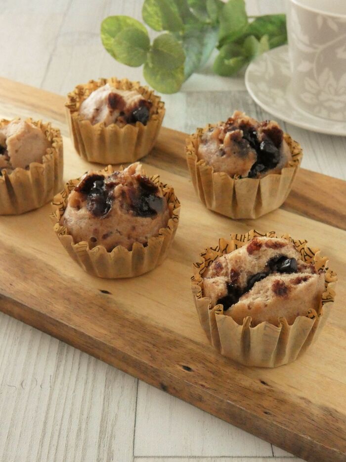 フライパンでつくる「全粒粉のチョコ蒸しパン」
