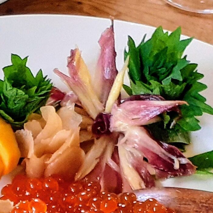 「香味野菜の甘酢漬け」～(鮭といくらの親子漬け寿司に良く合います！)