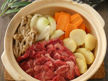 ご飯がモリモリ食べられちゃう!「たっぷり野菜の焼肉鍋」