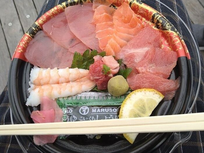 下関唐戸市場の海鮮丼