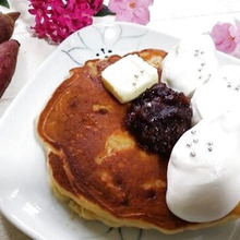 簡単!焼き芋とプリンと甘酒とミックス粉 de 焼き芋プリンパンケーキ♪
