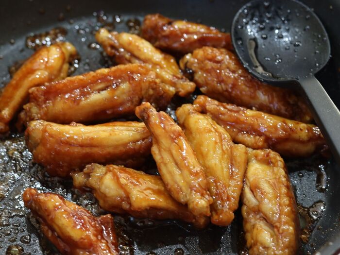 タレを絡める。