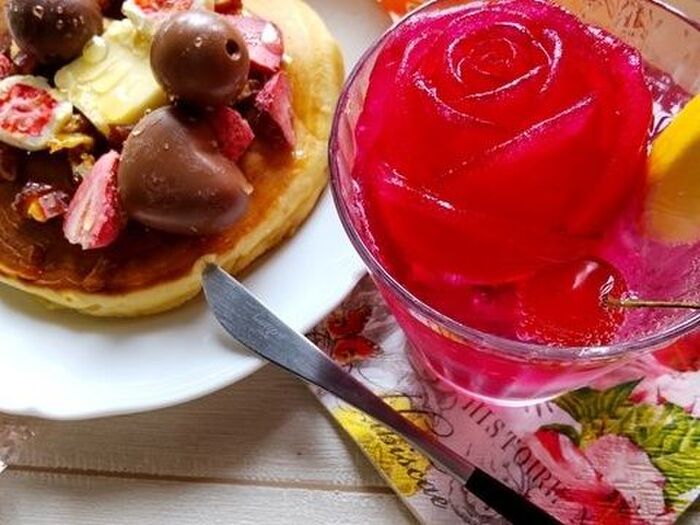 薔薇氷入りサイダーdeお家カフェ気分♪2022年春の豪華絢爛な薔薇園他【自分的ベスト3:薔薇編】
