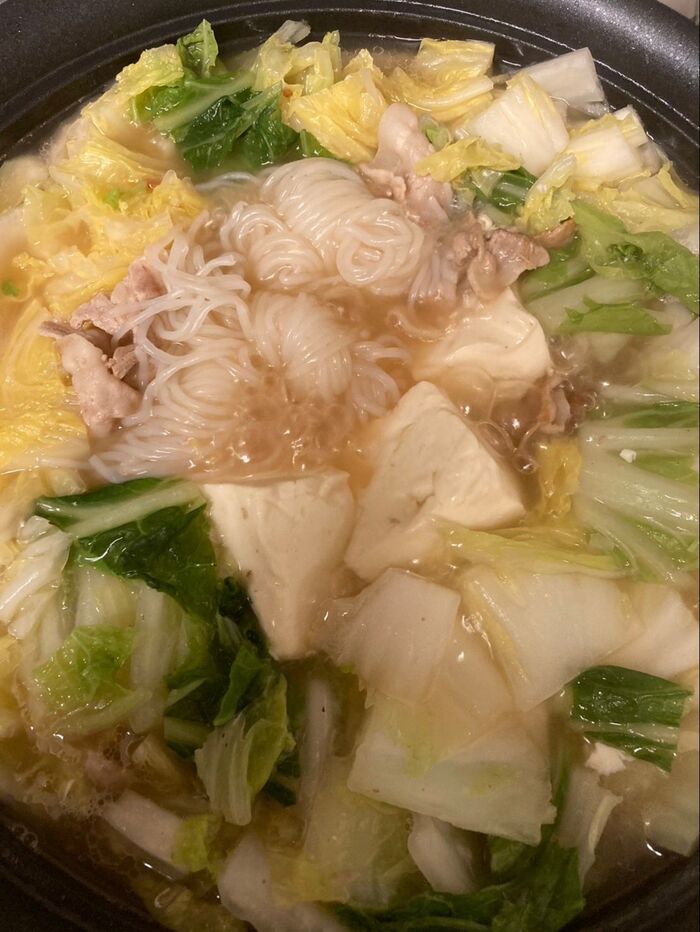 お鍋は最小の組み合わせで…豚バラ鍋♪