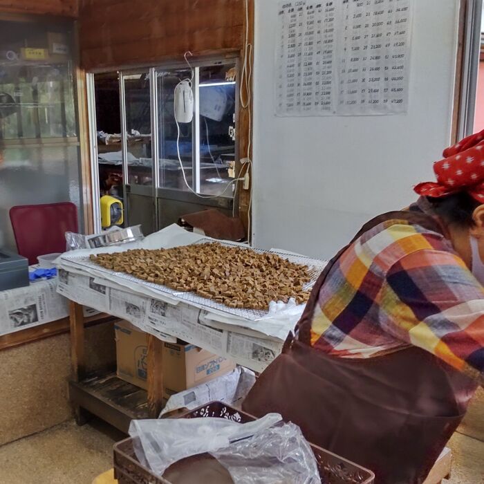 生産量がわずかな、幻の黒砂糖