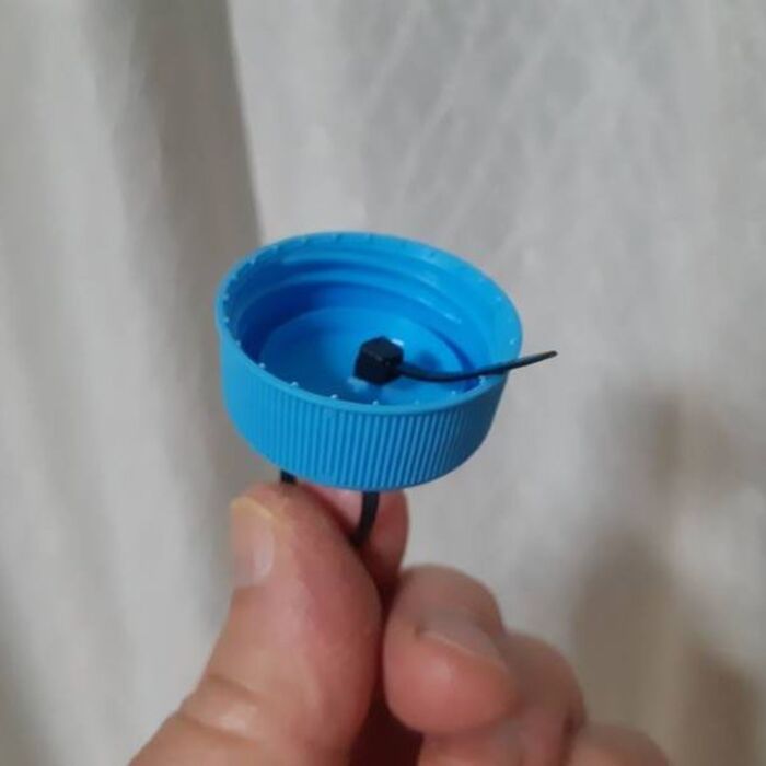 キャップにループをつける