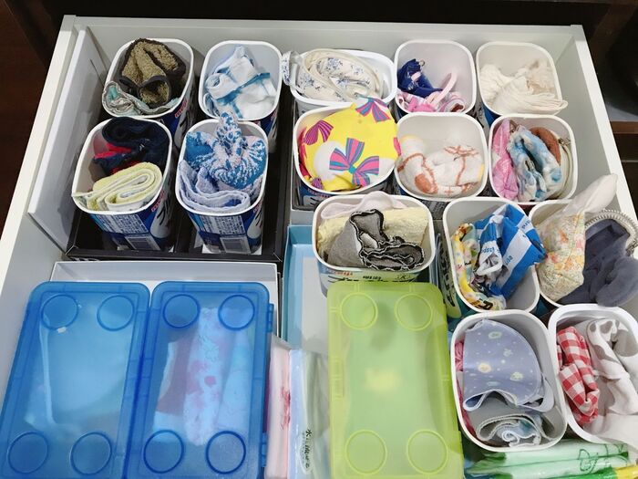 【リユース】ヨーグルトカップを収納仕切りに活用するアイディア