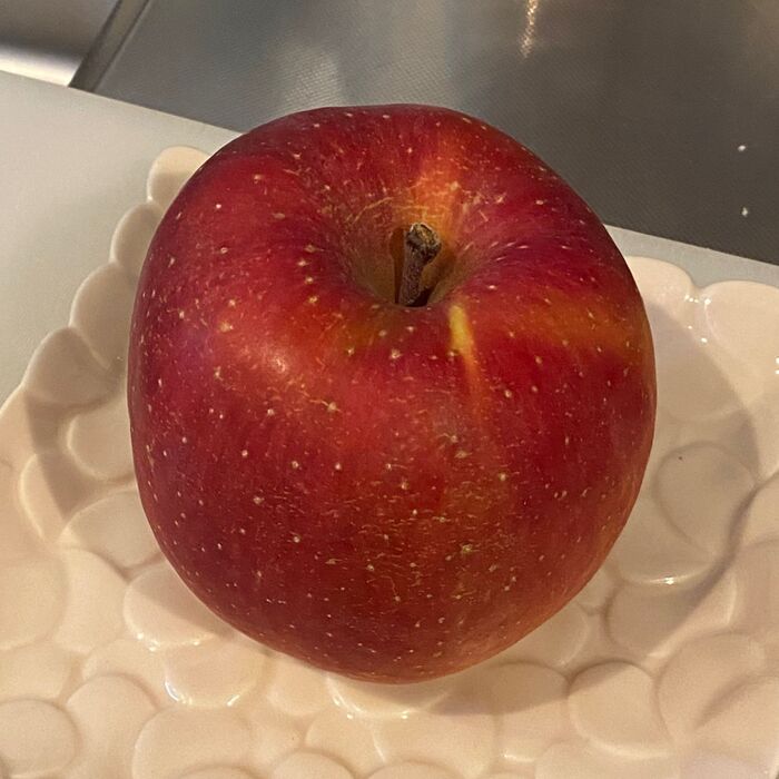 りんごの皮、むく派?むかない派?
