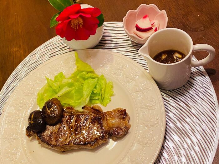 玉ねぎと椎茸のステーキソース!