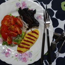 夜 サラダ!!「サニー、カニカマ、シラス、トマト&鶏皮クリスピー&オムレツ