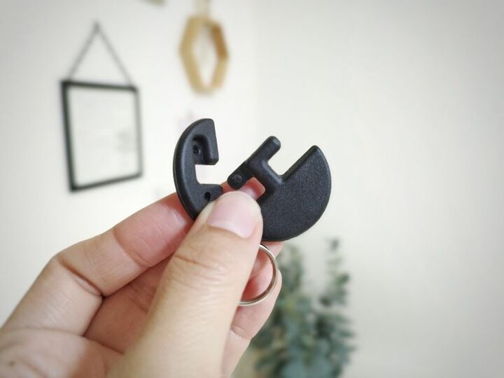 【セリア】たった3cmの黒いパーツですが…何かと物騒な年末にも役立つ頼もしいアイテムです!!