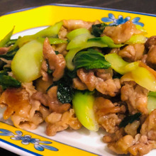 《リピ確定》本格的じゃないのに大満足!切り落とし肉で作る【ルーロー炒め】