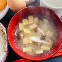 喉越し良し!身体もポッカポッカ!しめじと大根下ろしの味噌汁