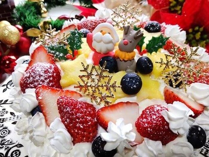 まるごと1個300円!パインをクリスマスデコに活用!星モチーフ作りのコツ♪