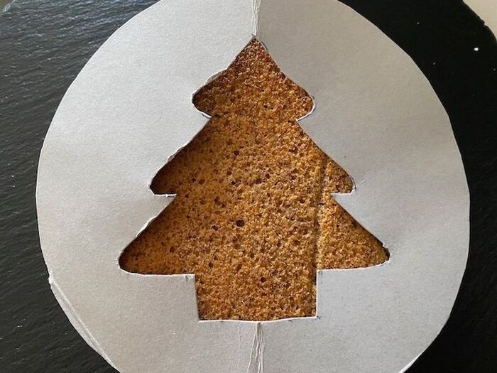 粉砂糖で作るツリー③