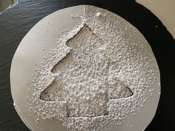 粉砂糖で作るツリー④