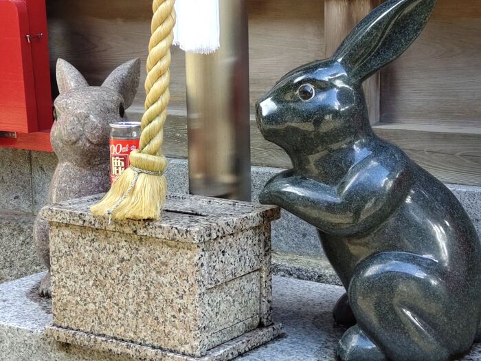 ピカピカッ!良縁や縁結びにも良いとされますよ、撫でましょう