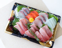 生臭さが消えた!スーパーのお刺し身を劇的においしくする方法とは?