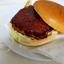 コメダ珈琲店テイクアウトde「グラクロ」食べてみた~!「グラコロじゃないよ」冬季限定バーガーだよ♪